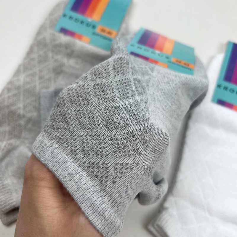 Короткі жіночі бавовняні шкарпетки з сіточкою Krokus Білий