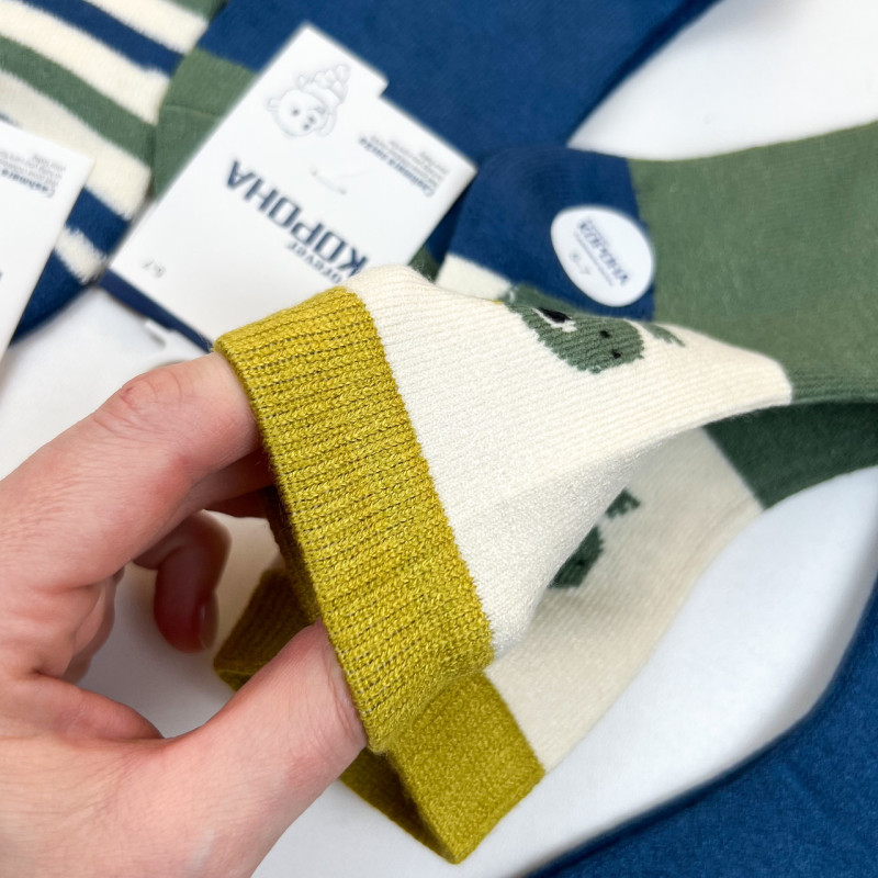 Кашемірові дитячі шкарпетки з динозаврами Корона 2-4