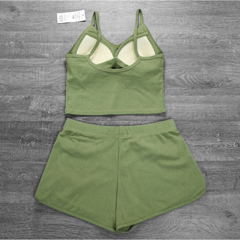 Жіночий спортивний копмлект (топ + шорти) Чорний