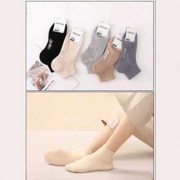 Жіночі укорочені кашемірові шкарпетки Корона