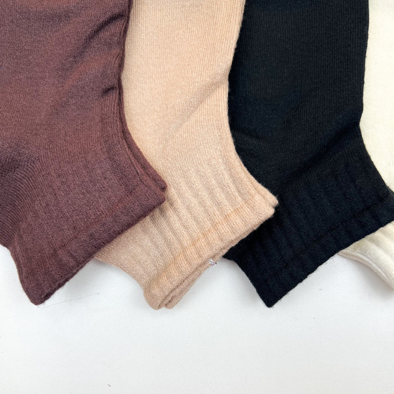 Короткі кашемірові жіночі шкарпетки Корона Молочний