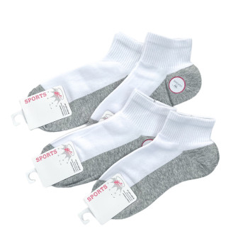 Короткі жіночі шкарпетки білі з сірою підошвою (спортивная резинка) Корона