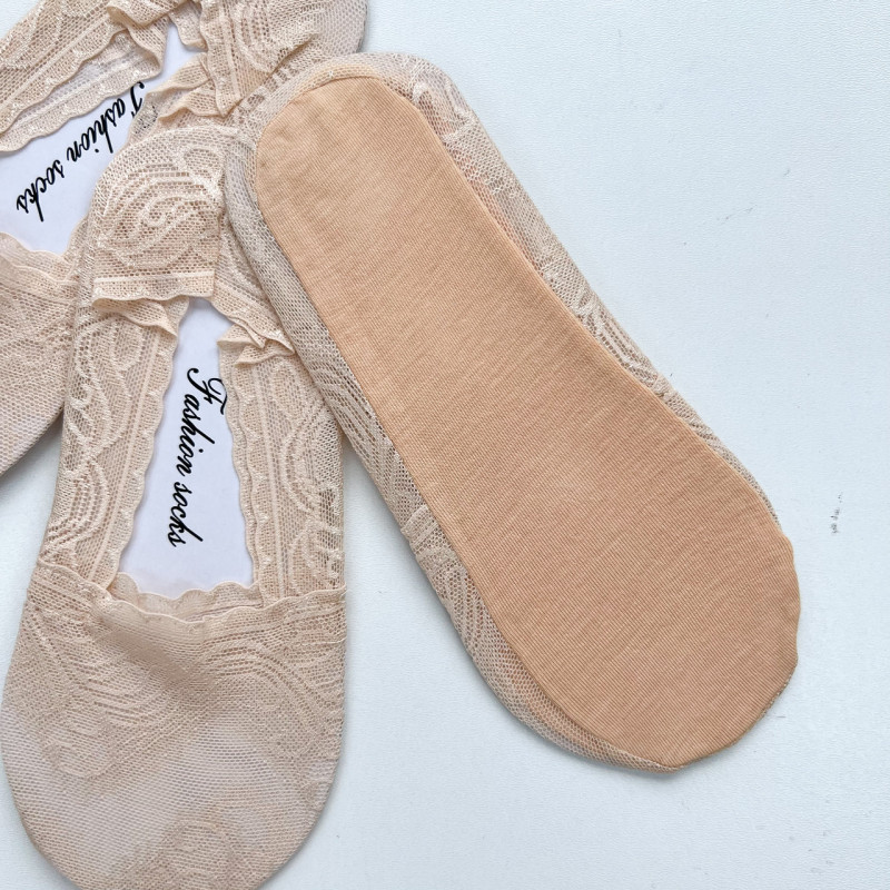 Сліди жіночі мереживні з бавовняною стопою бежеві (з фіксуючим силіконом) Золото