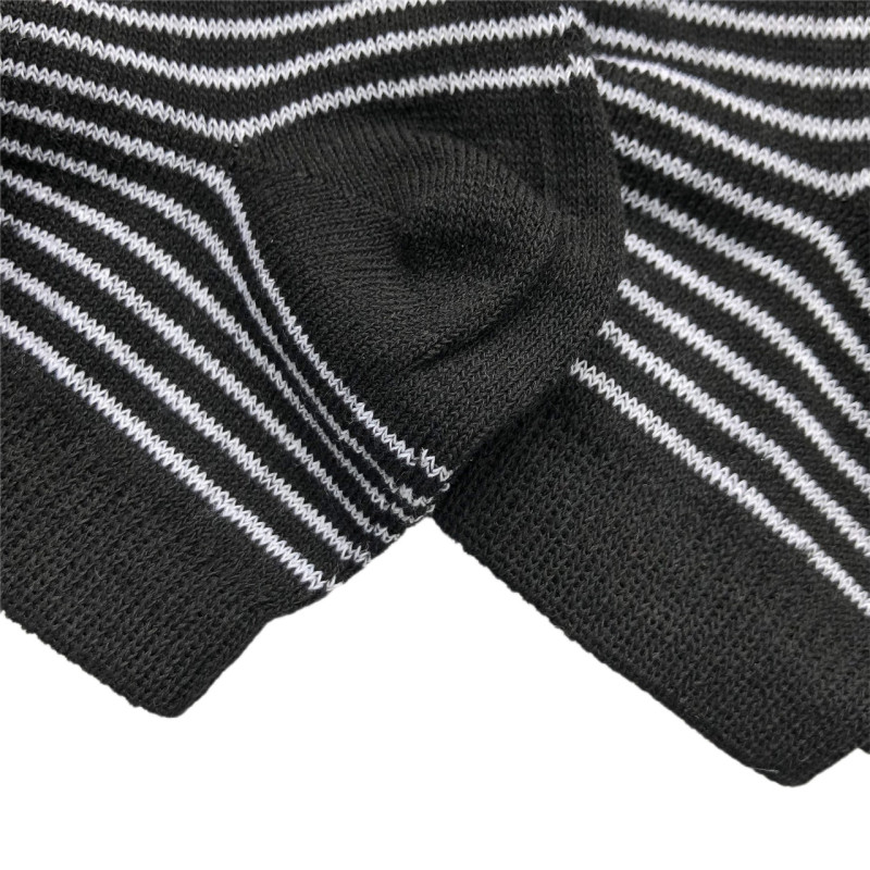 Короткі жіночі шкарпетки у смужку чорні Житомир