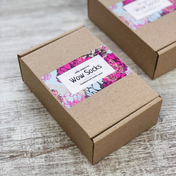 Подарункова коробка для шкарпеток "Квіти" (17*11*6 см)