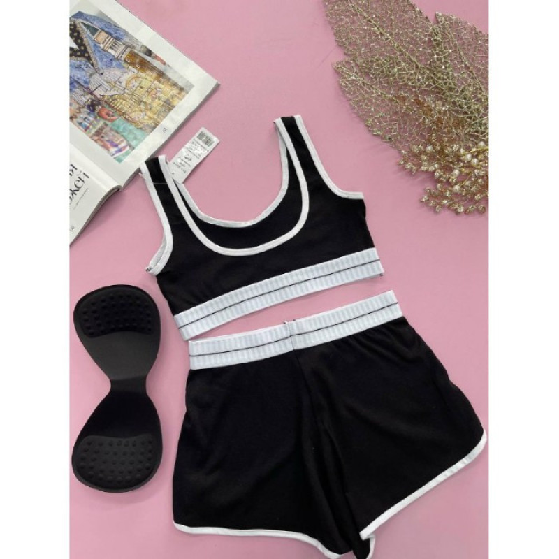 Жіночий спортивний копмлект (топ + шорти) Beisdanna Білий