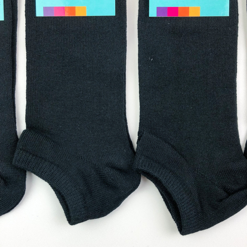 Жіночі короткі шкарпетки бавовна чорного кольору Krokus