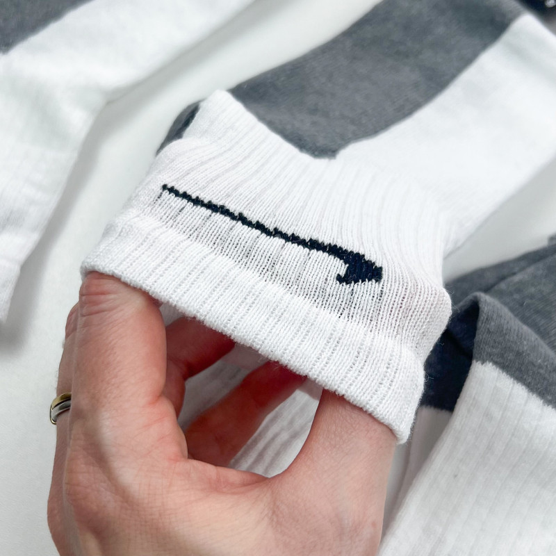 Середні білі бавовняні шкарпетки із сірою підошвою зі спортивною гумкою в рубчик Nike паковання 12 пар 40-45